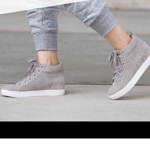 Steve Madden Gray Demmie High Top Sneakers NWOT